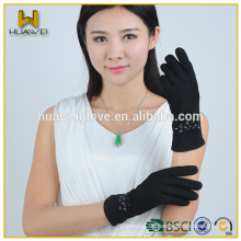 Mode Schwarze Damen Wildleder Handschuhe, Ziege Wildleder Handschuhe Frauen mit Stein Ornament (Fabrik direkt)